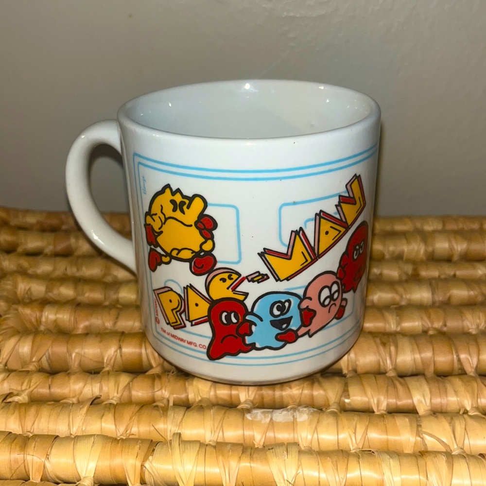 Vintage Pac Man Ceramic Mug